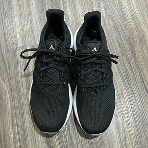 Adidas Women’s Ultra Dream Bold Knit Sneaker size 10 with box